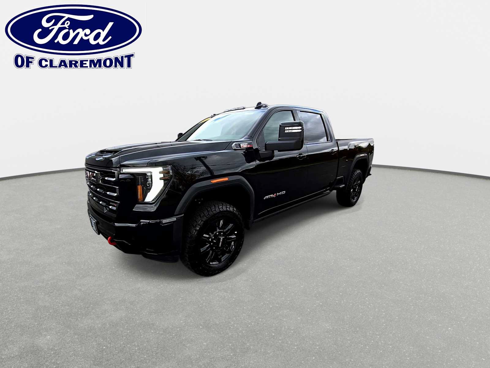 Used 2026 GMC Sierra 2500 AT4 w/ AT4 Premium Plus Package AWD/4WD image 4