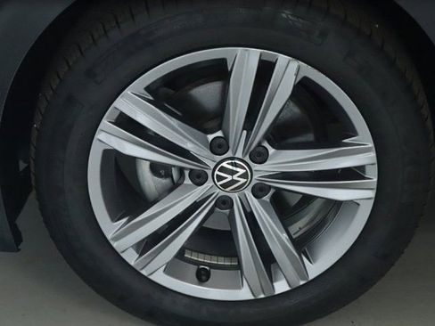 Used 2023 Volkswagen Jetta SE w/ Panoramic Sunroof Package FWD image 36