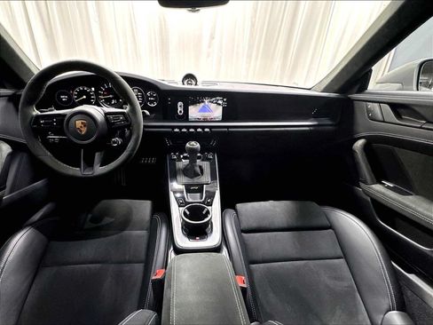 Used 2022 Porsche 911 GT3 RWD image 16