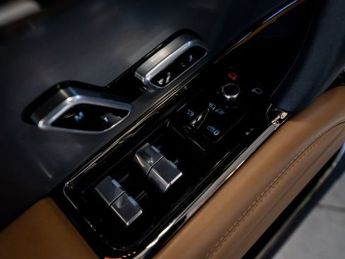 Used 2023 Land Rover Range Rover Sport SE image 33