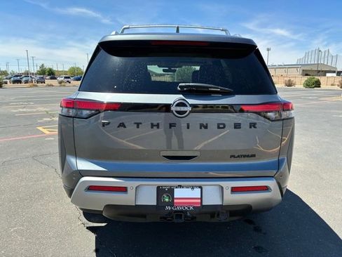 Certified 2023 Nissan Pathfinder Platinum FWD image 5