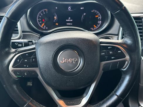 Used 2018 Jeep Grand Cherokee Altitude AWD/4WD image 22