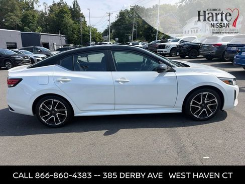 Certified 2024 Nissan Sentra SR FWD image 4