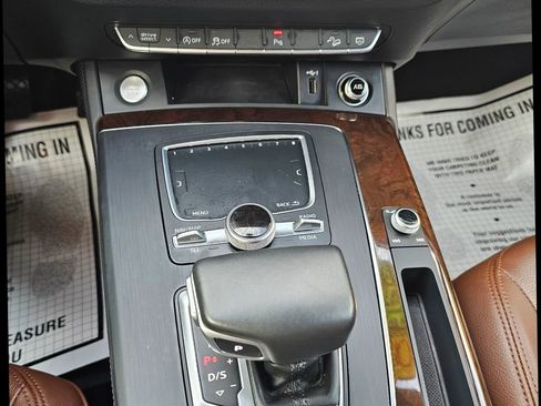 Used 2019 Audi Q5 2.0T Premium Plus w/ Premium Plus Package image 12