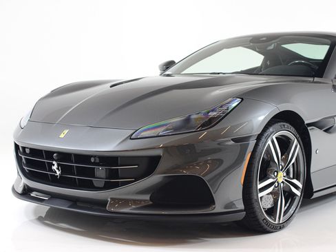 Certified 2023 Ferrari Portofino M RWD image 4