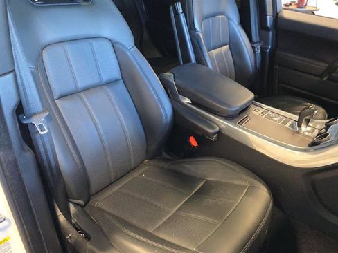 Used 2020 Land Rover Range Rover Sport HSE AWD/4WD image 7