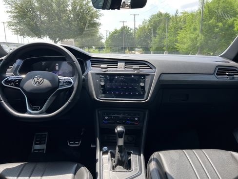 Certified 2024 Volkswagen Tiguan SE R-Line FWD image 26
