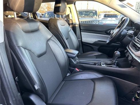 Used 2022 Jeep Compass Latitude w/ Convenience Group image 9