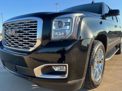 Used 2018 GMC Yukon XL Denali w/ Open Road Package image 11