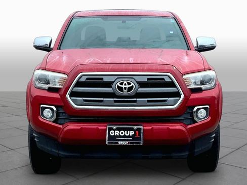 Used 2016 Toyota Tacoma Limited w/ Towing Package RWD image 4