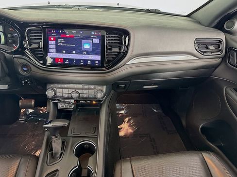 Used 2024 Dodge Durango GT image 30