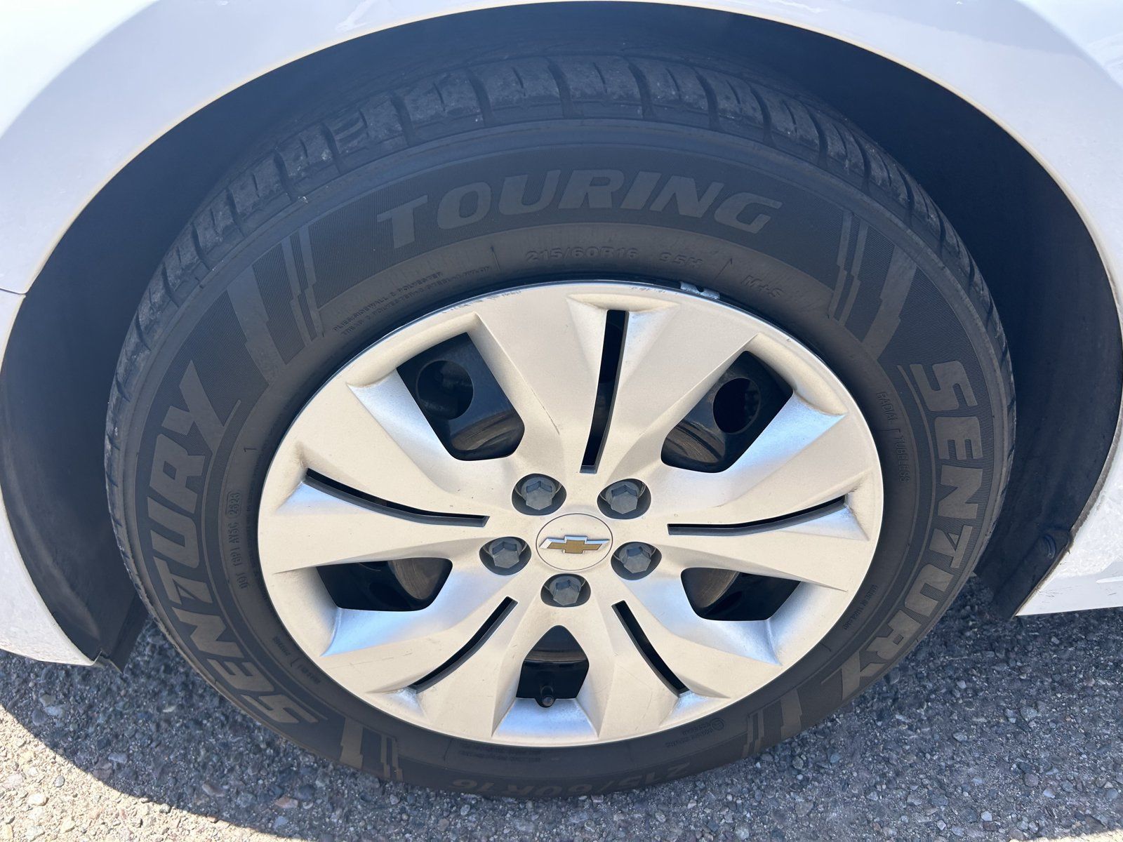 Used 2015 Chevrolet Cruze LS FWD image 11