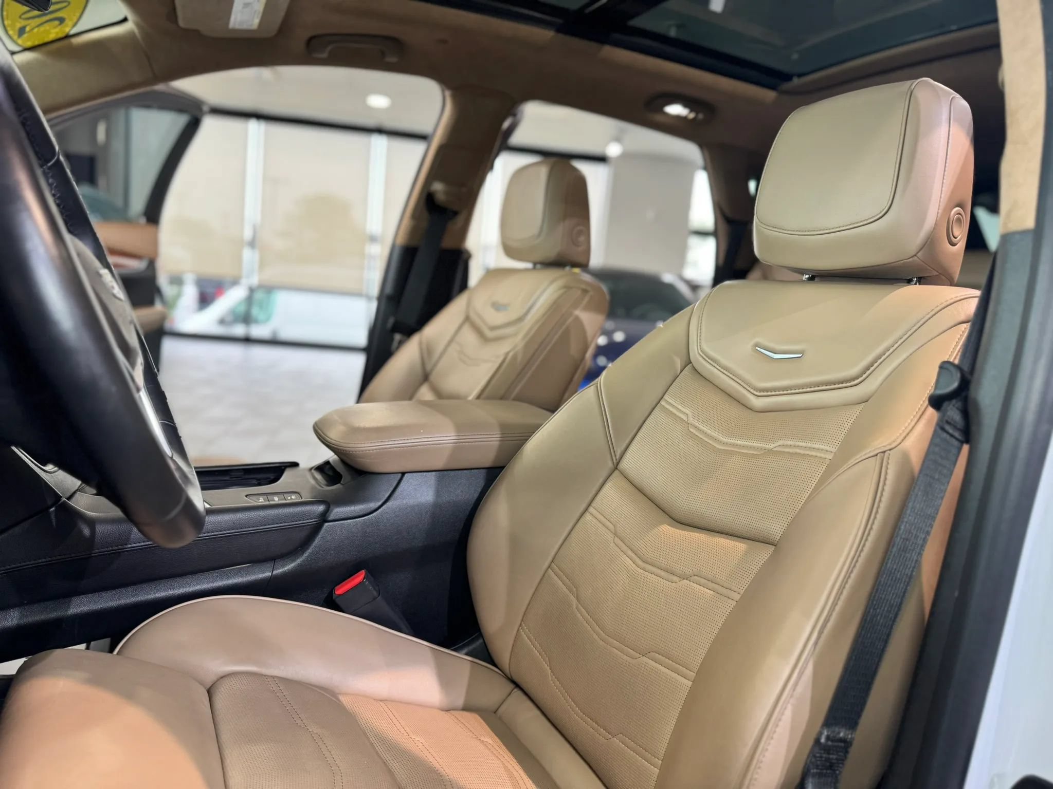 Used 2017 Cadillac XT5 Platinum AWD/4WD image 10