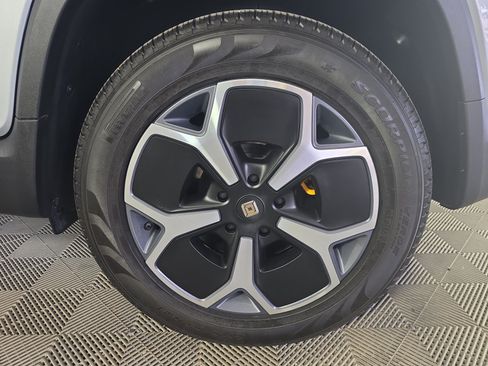 Used 2024 Rivian R1T Adventure AWD/4WD image 10