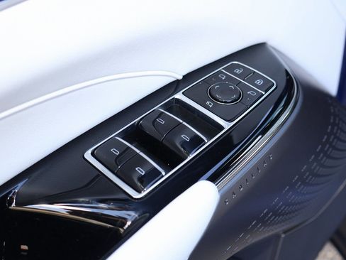 New 2026 Cadillac Lyriq Sport image 11