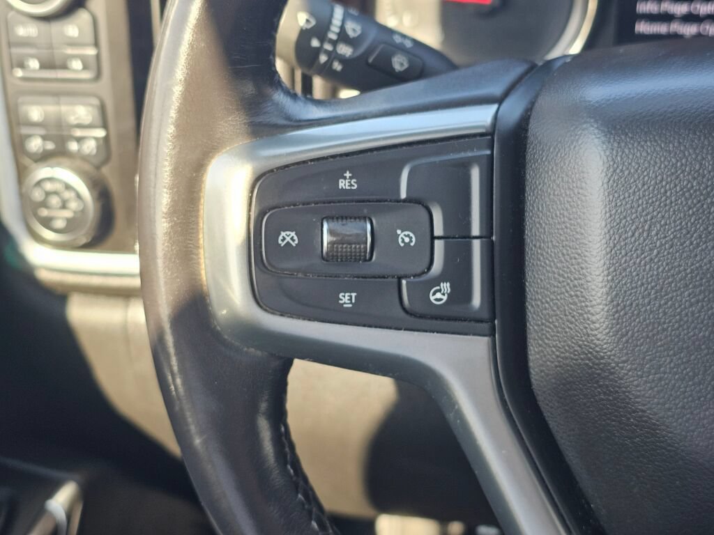 Used 2022 Chevrolet Silverado 2500 LTZ w/ LTZ Convenience Package AWD/4WD image 26