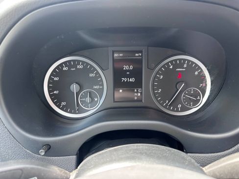 Used 2021 Mercedes-Benz Metris Passenger image 10