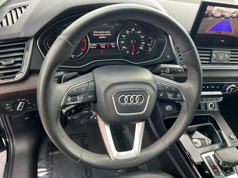 Used 2023 Audi Q5 2.0T Premium w/ Convenience Package image 16