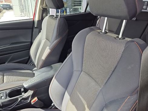 Used 2021 Subaru Crosstrek 2.0i Premium w/ Moonroof Package image 19