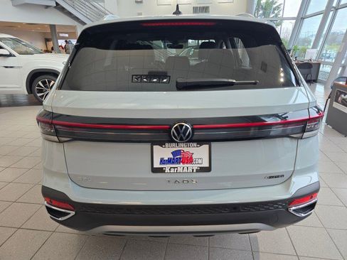 New 2026 Volkswagen Taos SEL image 4