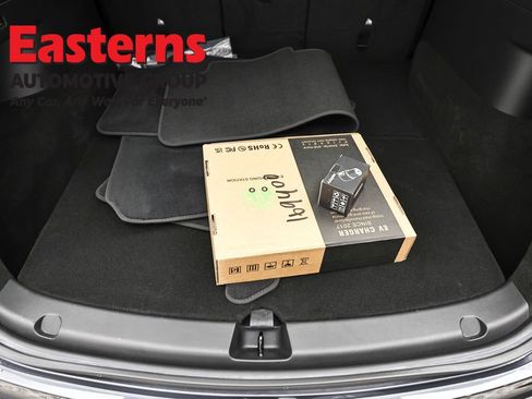 Used 2022 Tesla Model Y Performance image 9