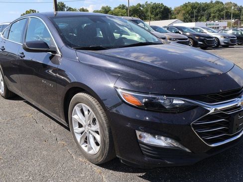 Used 2023 Chevrolet Malibu LT image 1