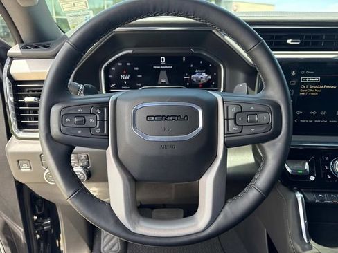 Used 2025 GMC Sierra 1500 Denali AWD/4WD image 29