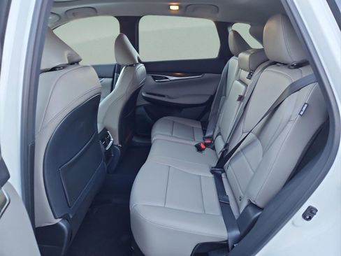 Certified 2025 INFINITI QX50 Luxe image 10