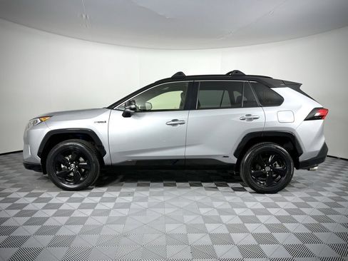 Used 2021 Toyota RAV4 XSE image 2