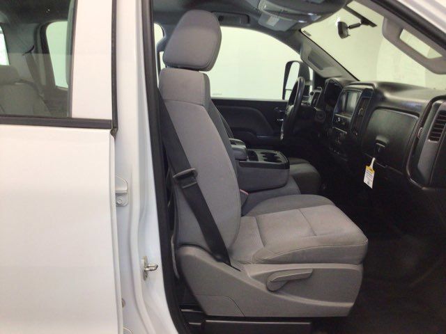 Used 2018 Chevrolet Silverado 3500 W/T AWD/4WD image 8