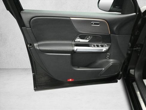 Certified 2022 Mercedes-Benz GLB 250 GLB 250 image 19