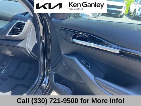 Certified 2025 Kia Seltos EX w/ EX Sunroof Package AWD/4WD image 60
