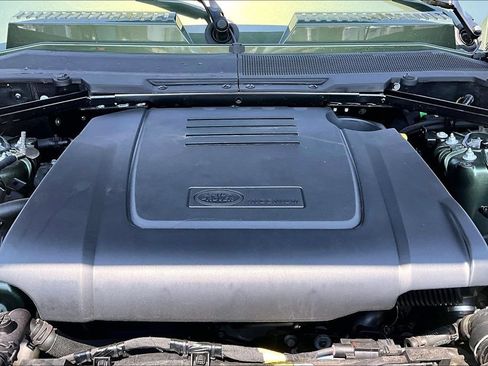 Certified 2026 Land Rover Defender 110 S AWD/4WD image 9