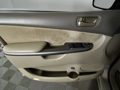 Used 2008 Toyota Sienna Sienna Passenger Van image 22