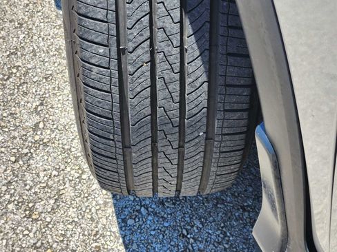 Used 2016 Honda CR-V EX image 10