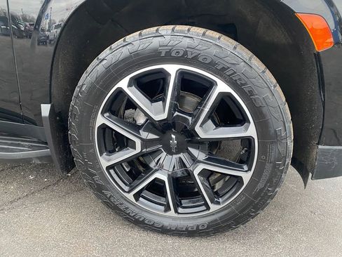 Used 2021 Chevrolet Suburban RST w/ Rear Media and Nav Package image 37