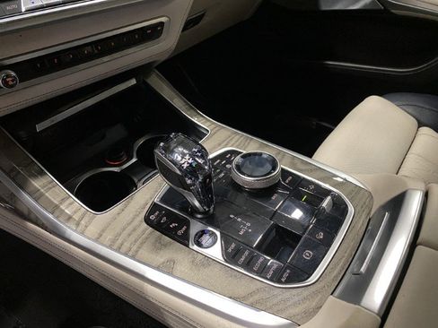 Used 2019 BMW X7 xDrive50i w/ Dynamic Handling Package AWD/4WD image 40