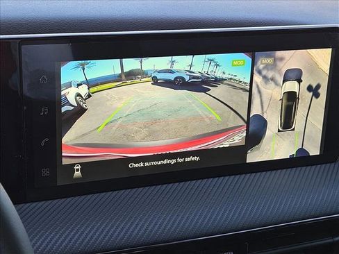 New 2026 Nissan Kicks SR image 15