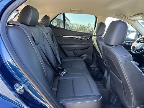 Used 2023 Buick Envision Essence image 29