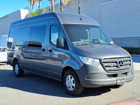 New 2025 Mercedes-Benz Sprinter 2500 image 19