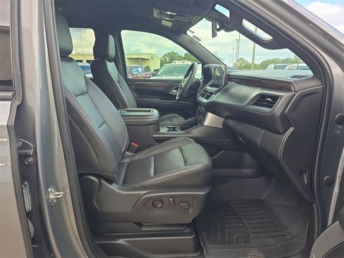 Used 2022 Chevrolet Tahoe Z71 w/ Z71 Off-Road Package image 10