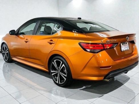 Used 2023 Nissan Sentra SR w/ SR Premium Package image 4