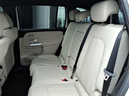 New 2026 Mercedes-Benz GLB 250 4MATIC image 26