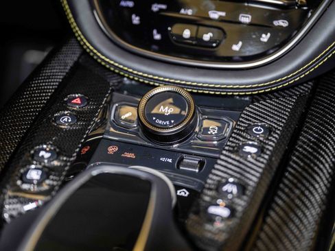 Used 2024 Aston Martin DBX 707 image 33