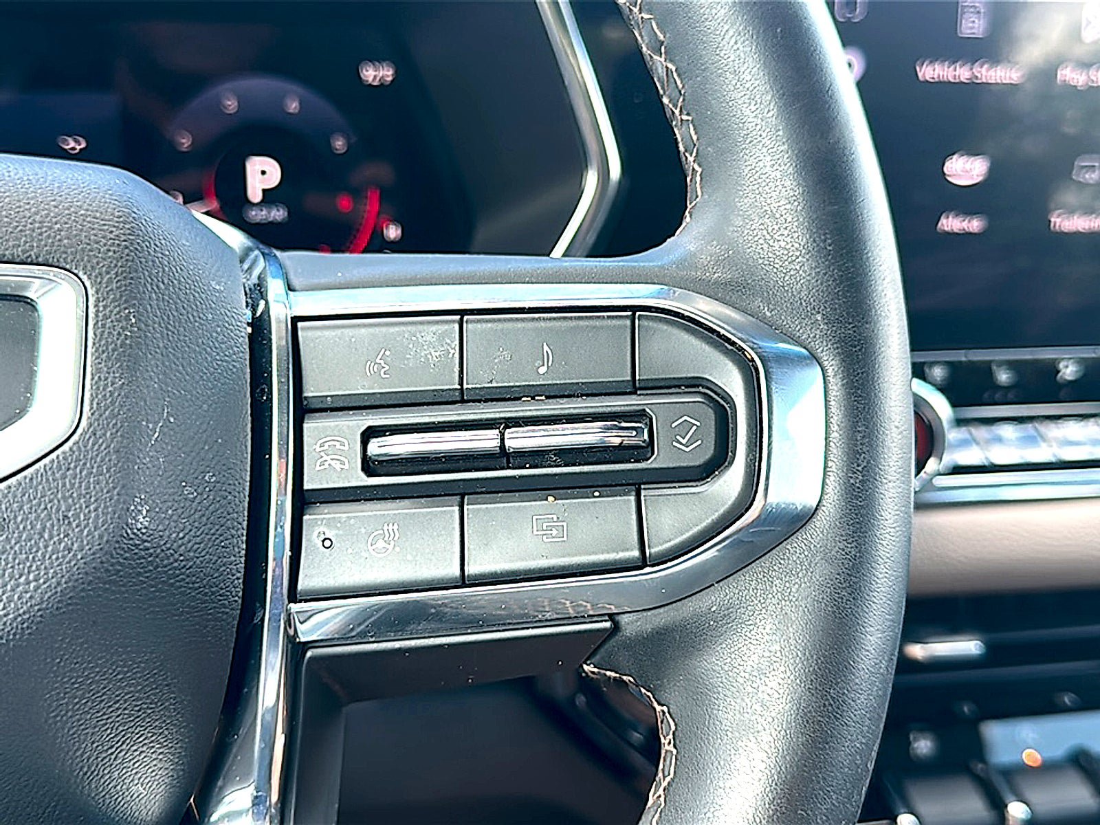 Used 2024 GMC Canyon Denali AWD/4WD image 30