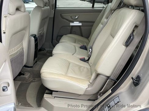 Used 2004 Volvo XC90 2.5T AWD/4WD image 11