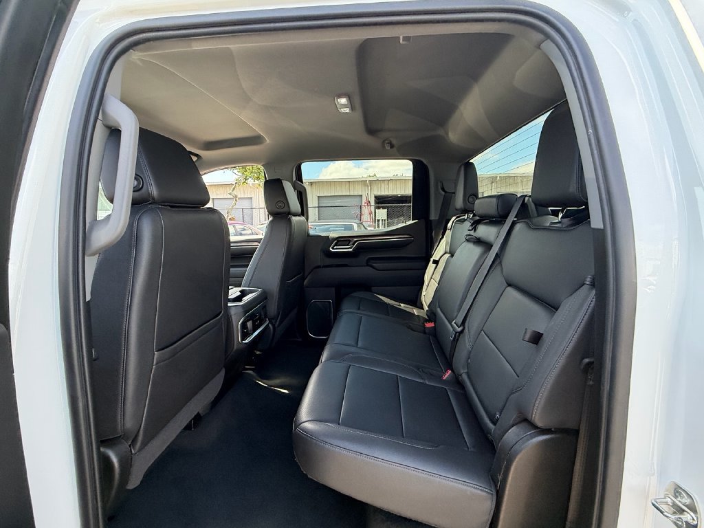 Used 2023 Chevrolet Silverado 1500 LTZ RWD image 12
