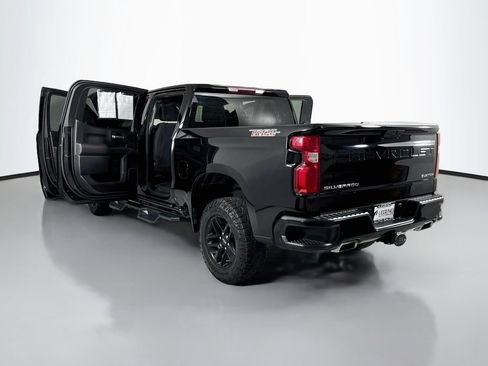 Used 2021 Chevrolet Silverado 1500 Custom Trail Boss AWD/4WD image 22
