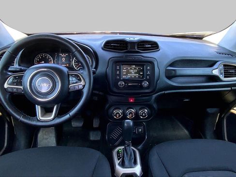 Used 2016 Jeep Renegade Latitude FWD image 16