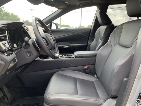 Used 2025 Lexus RX 350 FWD image 16